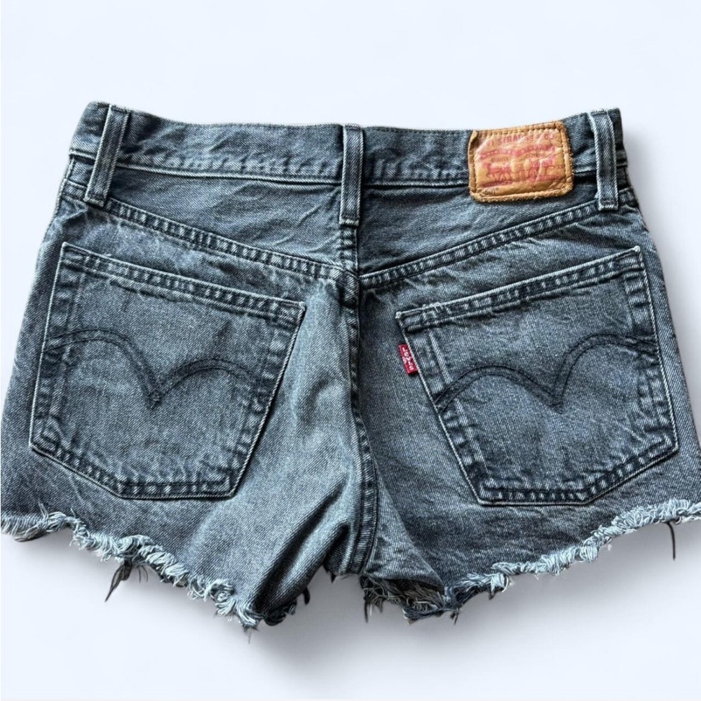 Vintage black Levi’s 501 shorts
